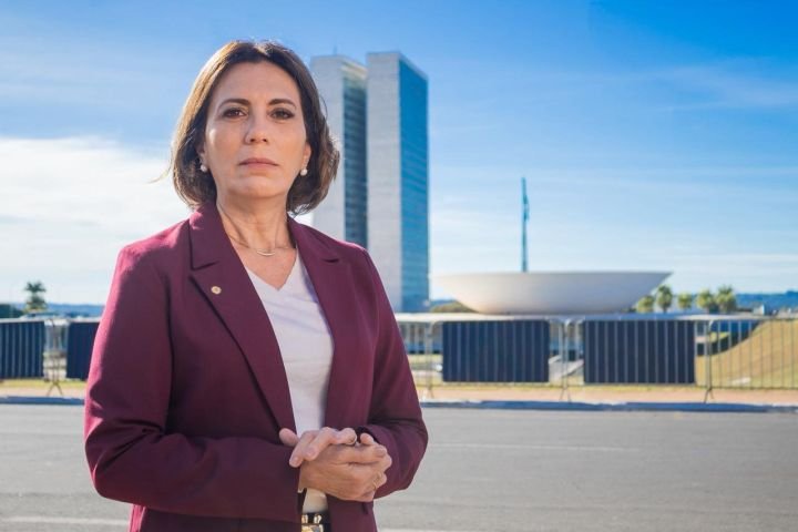 Deputada-Federal-Rosana-Valle.jpeg