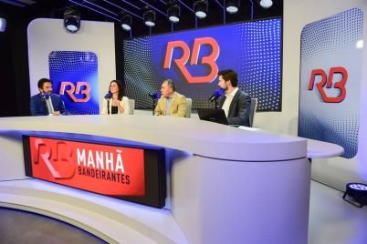 Radio-Bandeirantes-estudio.jpg