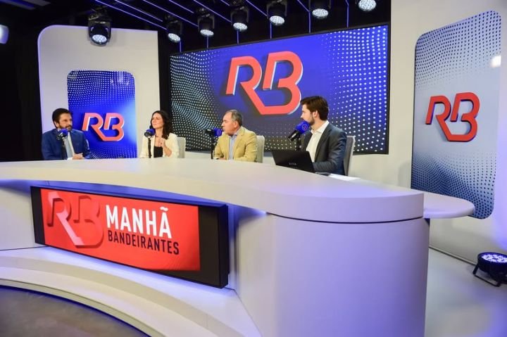 Radio-Bandeirantes-estudio.jpg